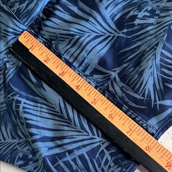 Fair Harbor Navy Swim Hybrid Shorts Mens XL - Picture 8 of 8